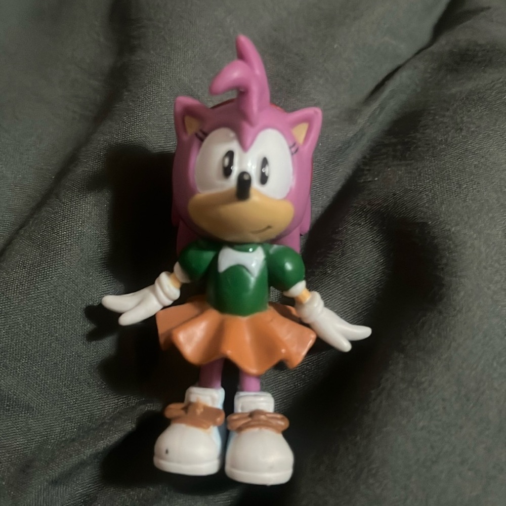 Amy sonic the hedgehog